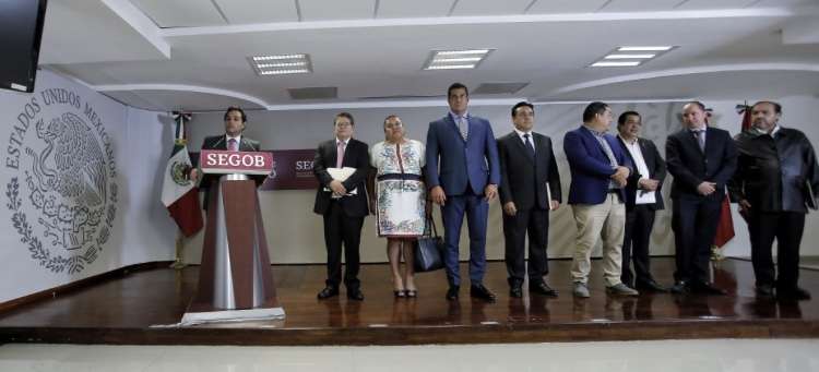 Les piden disculpas por incidente en Palacio Nacional 