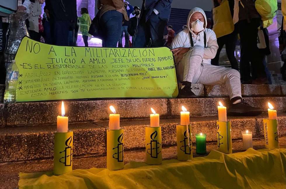 Defensores de derechos humanos en contra de la militarización.
